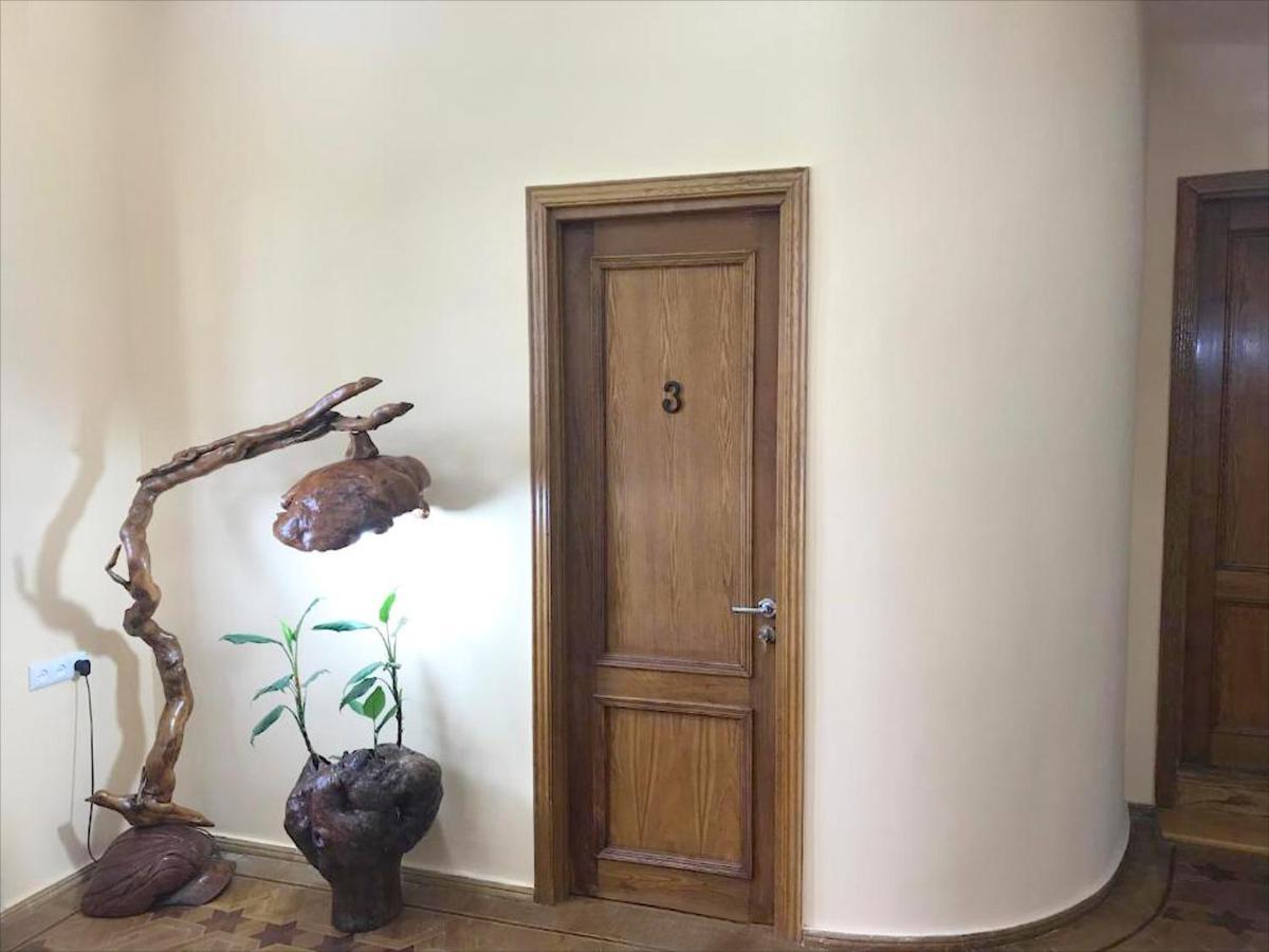Hotel Wooden Museum Kutaisi Esterno foto