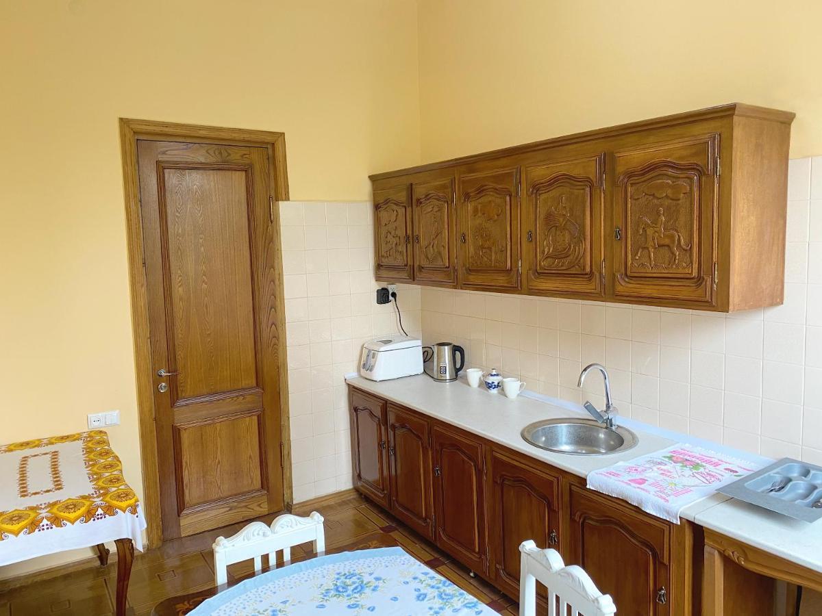 Hotel Wooden Museum Kutaisi Esterno foto
