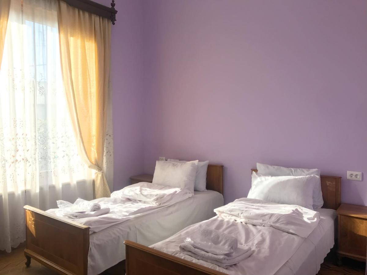 Hotel Wooden Museum Kutaisi Esterno foto